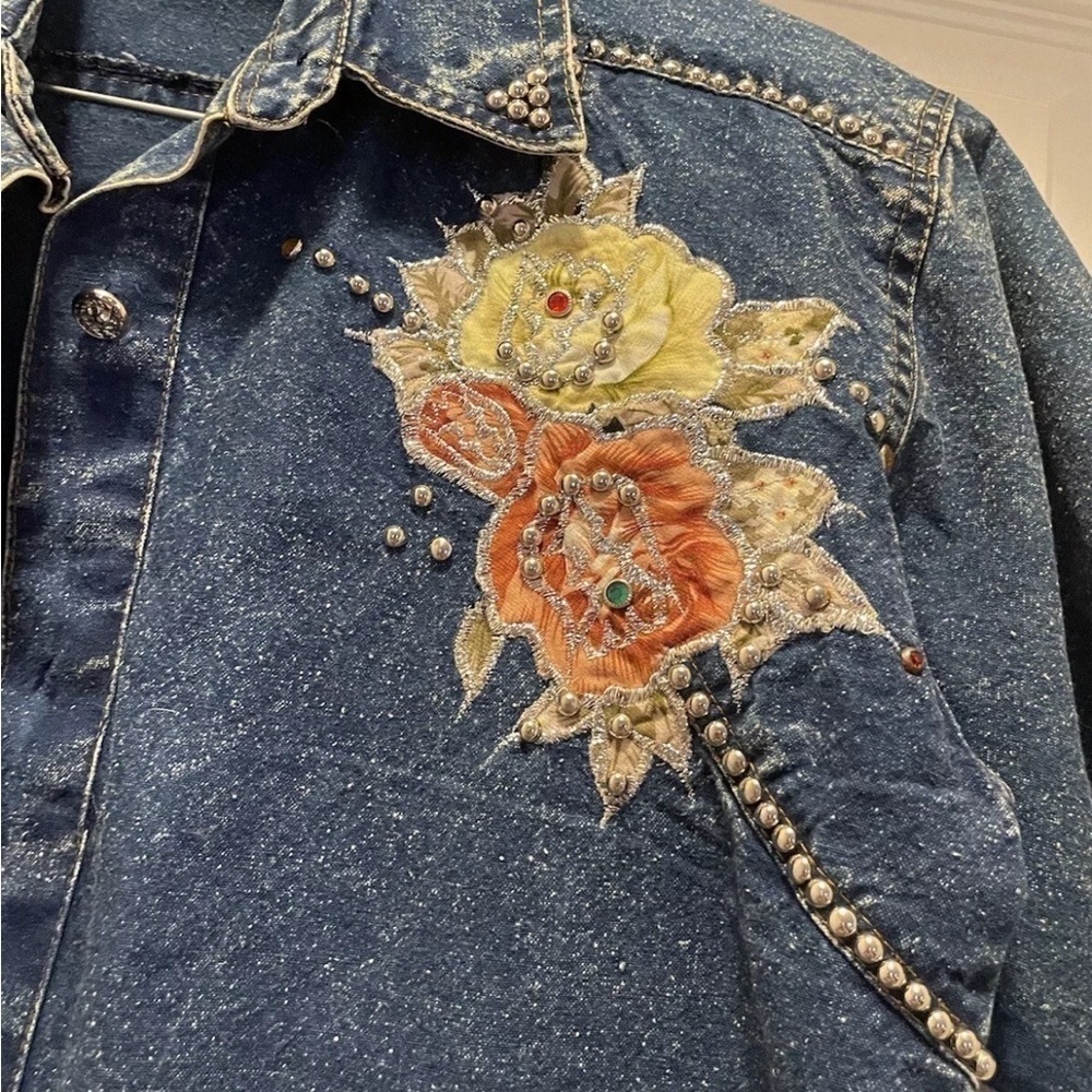 Vintage Denim Western Shirt Floral Embroidered Button Up Small Y2K - Picture 4 of 8